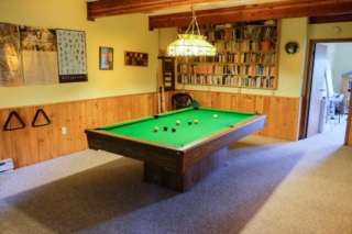 Pool table