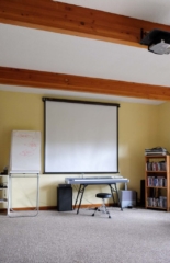 Entertainment room with screen